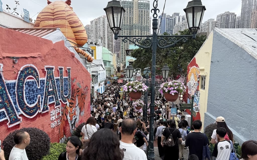 Macau visitor arrivals rise 19.5% to 415,000 over three-day Mid-Autumn holiday
