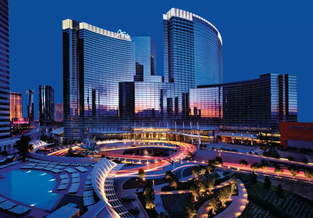 MGM and Aristocrat Gaming celebrate first $5M-plus Dragon Link win at ARIA Casino
