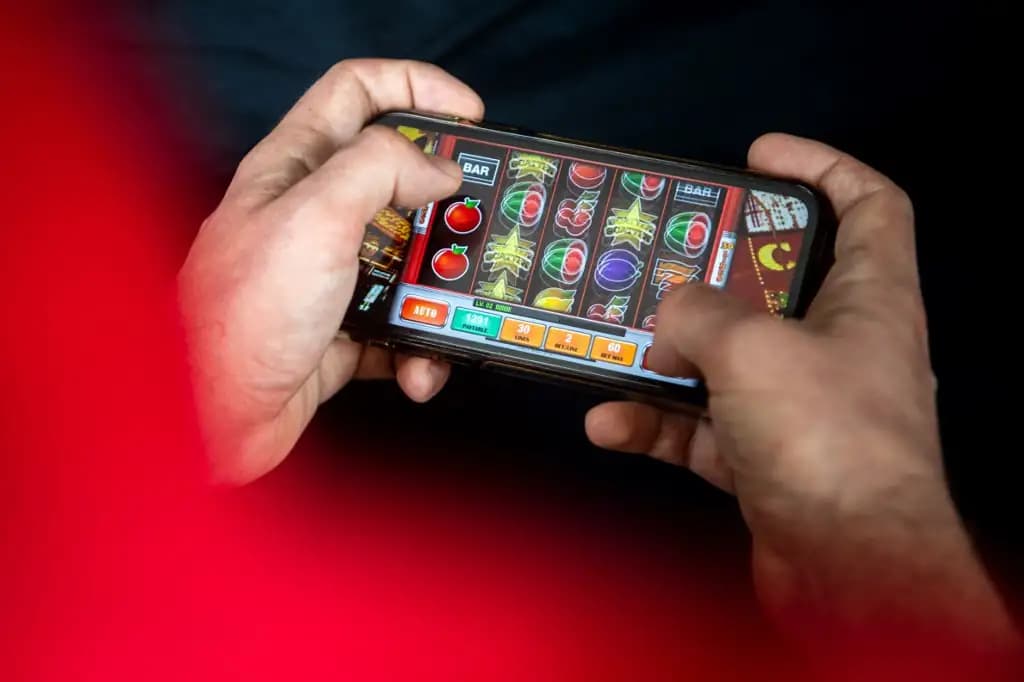 Philippine gambling ad ban faces offshore enforcement gap: lawyers