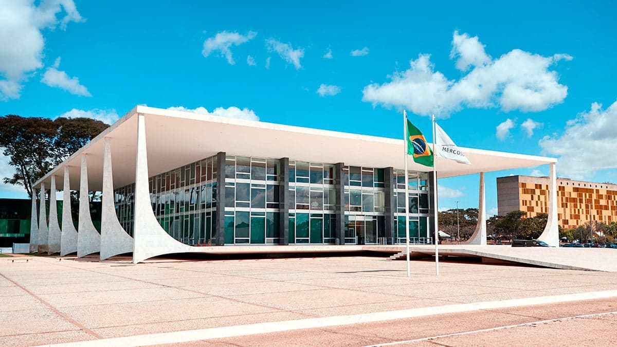 Brazil Supreme Court justice expected to rule on online betting ban after elections