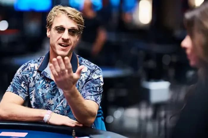 Poker Player Hits Royal Flush at Major Tournament Final Table, Doesn't Show Cards